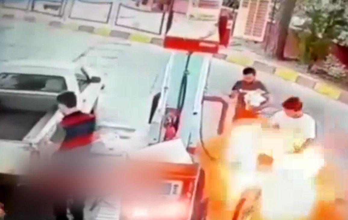 صحنه ای فوق العاده دردناک از لحظه سوختن یک مرد در پمپ بنزین